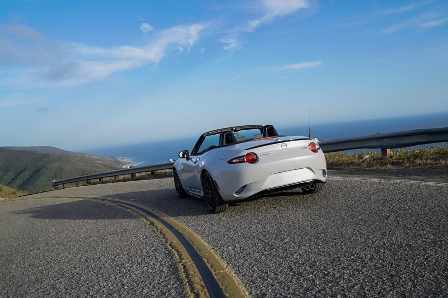  Mazda MX-5 Miata Club 2015 года  (фото 24 из 31)